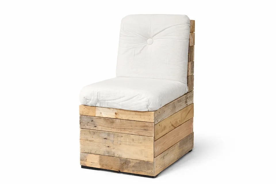 Wooden Plank Pallet Chair